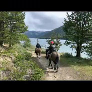 Cabalgata a orillas del Lago Escondido, foto 5