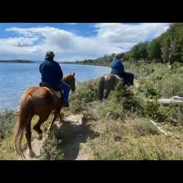 Cabalgata Lago Escondido con snack - Verano