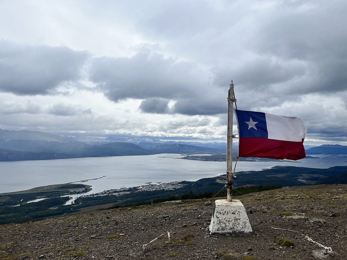 Traslado y pase a Puerto Williams (ida y vuelta)