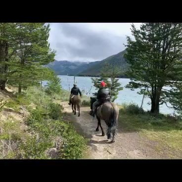 Cabalgata a orillas del Lago Escondido, foto 4